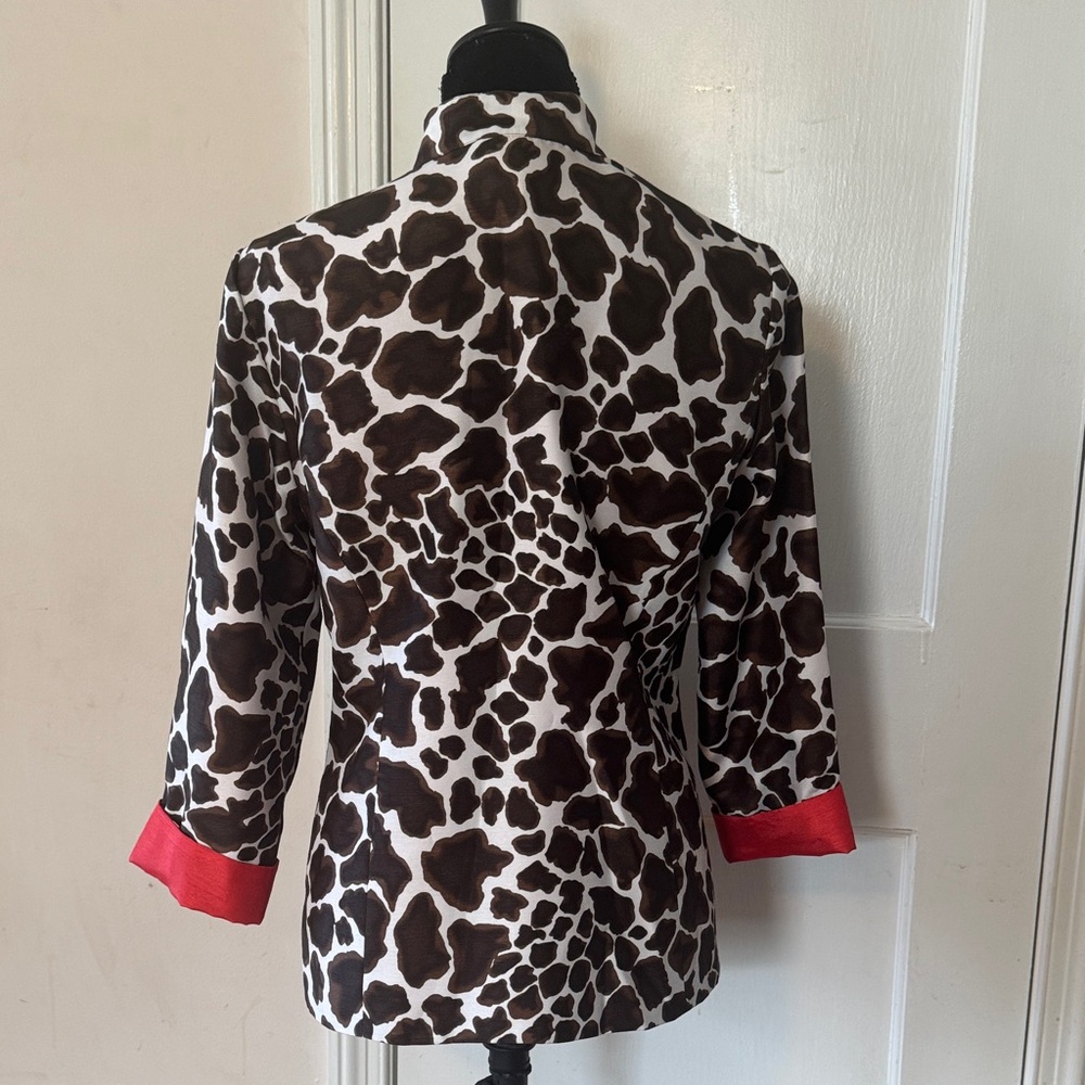 Chico's Cow Print Blazer with Red Trim Size 0 (Small) - Picture 8 of 12